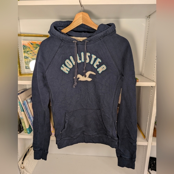 Hollister Tops - Y2K Hollister Women's Hoodie Navy Blue Vintage Pullover Size Medium 2000s